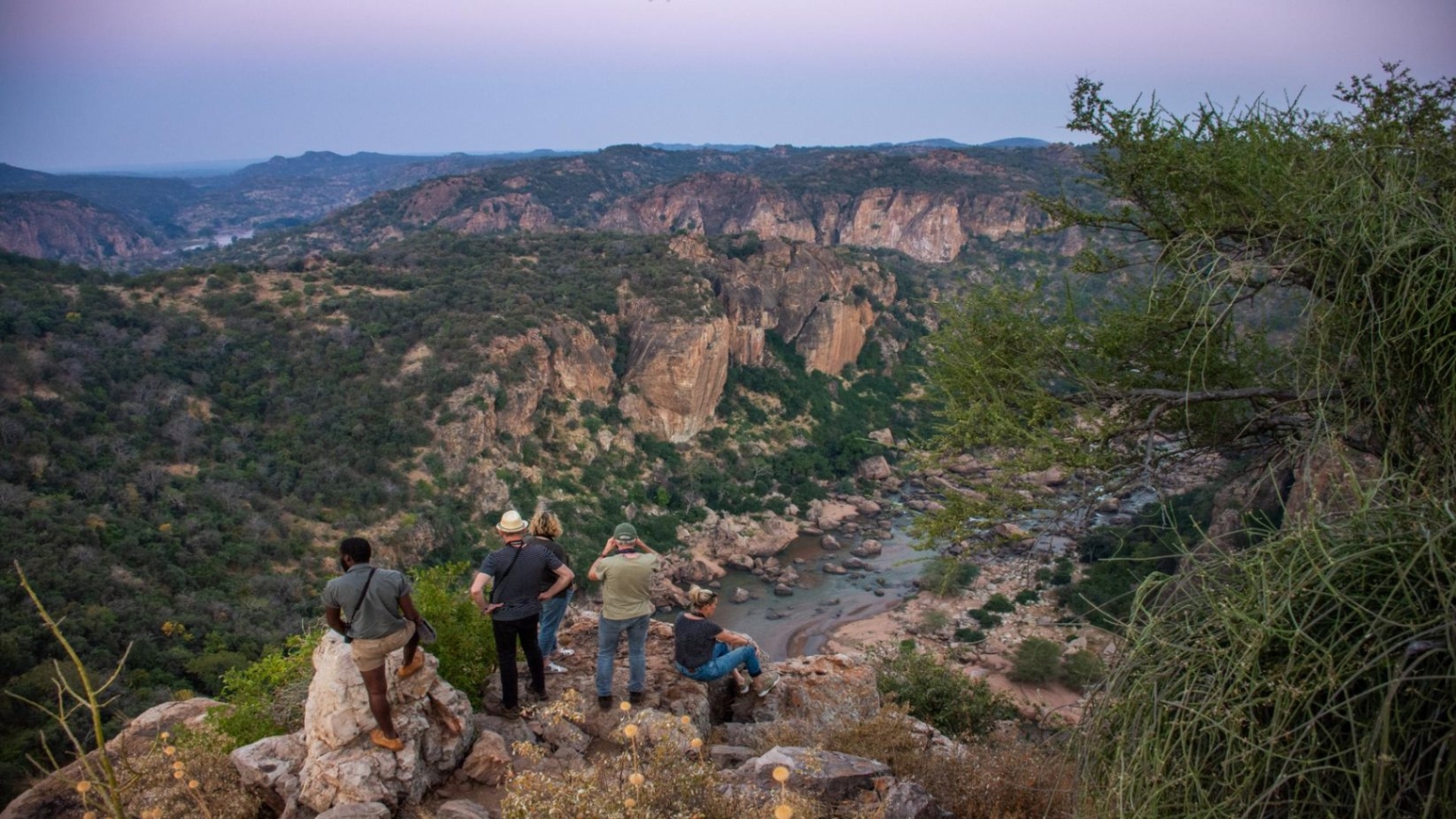 RETURN Africa Baobab Hill House Hikes